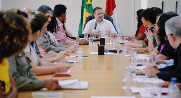 Governador se reúne com Movimento Unificado de Mulheres Alagoanas