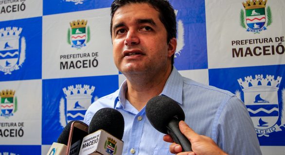 O embate de Rui palmeira para fazer seu sucessor na prefeitura de Maceió