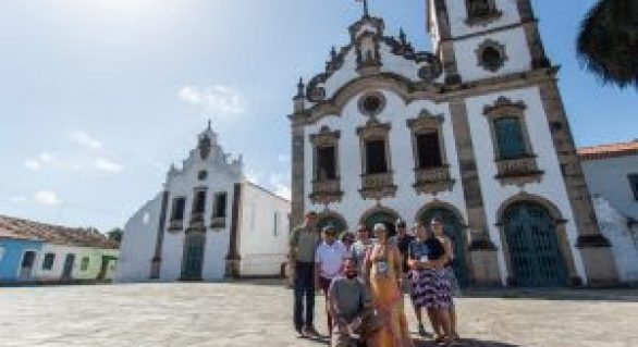jornalistas visitam Marechal Deodoro para divulgação da cidade como destino turístico