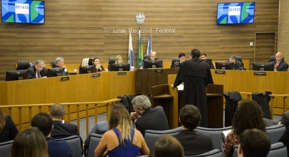 Justiça bloqueia R$ 32 milhões de Temer e coronel Lima