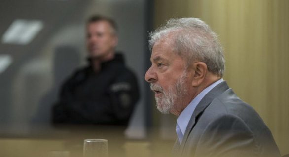 Lula pede suspensão de processo ao STF