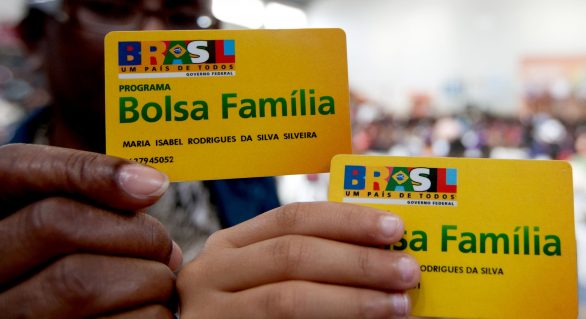 Mais de 300 famílias alagoanas pedem desligamento voluntário do Bolsa Família, diz governo