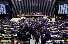 PSB abre processo contra deputados que votaram a favor da reforma da previdência