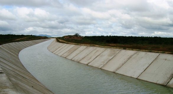 Obras do Canal do Sertão podem parar nos próximos dias