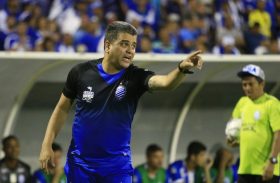 Derrota no Recife pesa, e CSA anuncia a saída do técnico Marcelo Cabo
