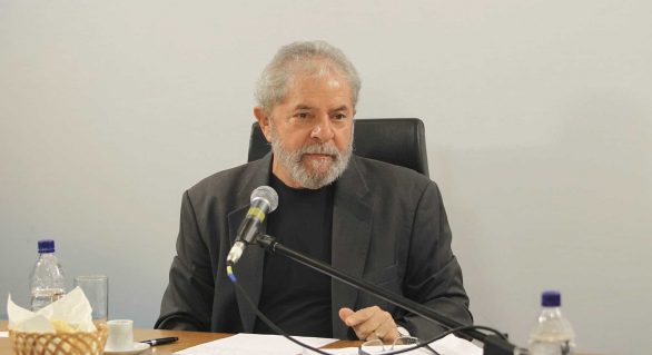 Lula quer suspeição de procuradores