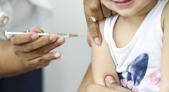 Municípios com até 100 mil habitantes receberão recursos para equiparem salas de vacinação