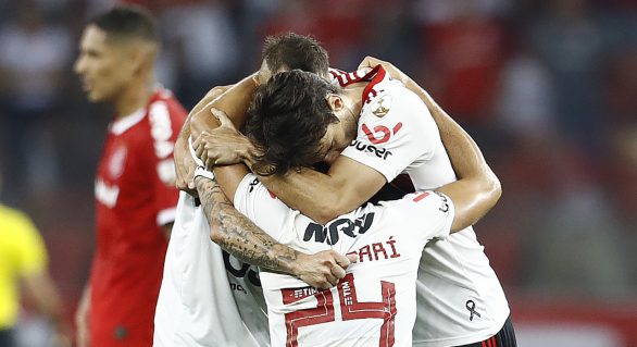 Flamengo se classifica para semifinais da Libertadores após 35 anos