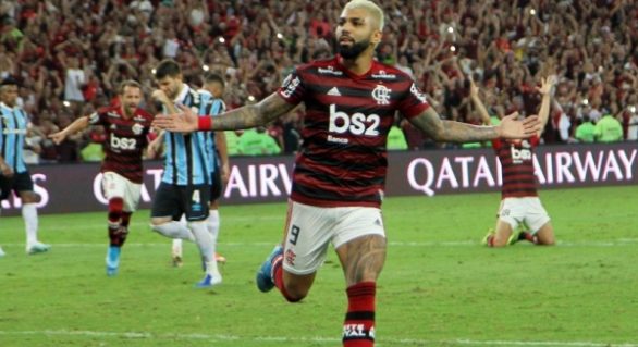 Flamengo goleia o Grêmio e volta à final da Libertadores após 38 anos