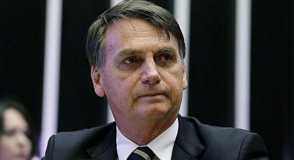 Segundo Veja, Bolsonaro estaria de saída do PSL