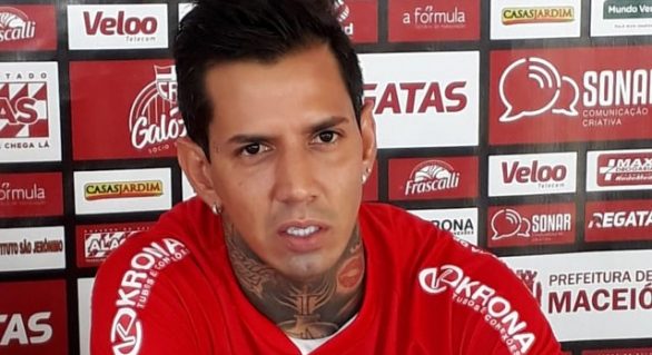 Victor Ramos comenta chegada de técnico do CRB
