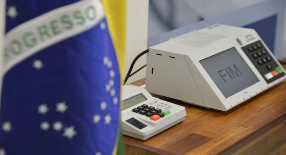 PSB, PDT, Rede e PV negociam aliança para eleições 2020