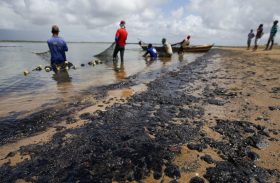 Pescadores de áreas afetadas por óleo terão auxílio emergencial