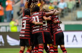 Flamengo bate recordes e vence Palmeiras por 3 a 1