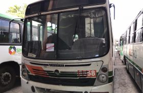 Fiscalização da SMTT lacra 50 ônibus em Maceió