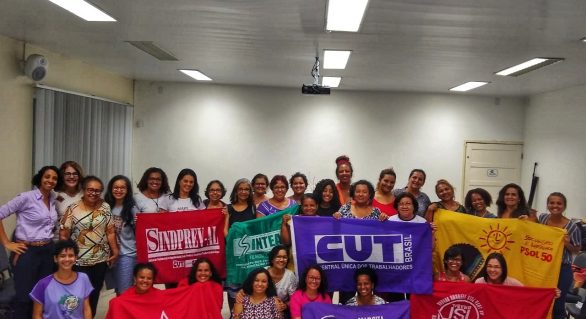 Movimentos de mulheres e sindicatos criam a Frente Feminista de Alagoas