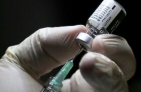 Doses da vacina AstraZeneca serão disponíveis em fevereiro