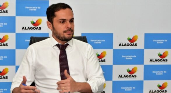 Alexandre Ayres garante estoque de seringas e agulhas em Alagoas