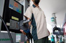 Preço da gasolina vai passar de R$ 5,10 em Maceió, diz empresário