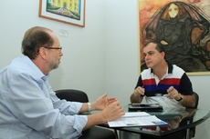 Secretário recebe visita do deputado Ronaldo Medeiros