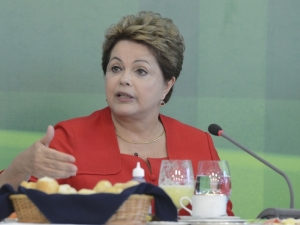 Presidenta Dilma comemora aprovação do Orçamento
