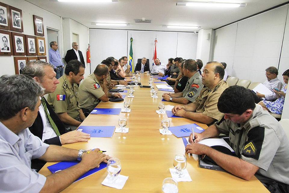 Governo e militares chegam a acordo após definição de realinhamento