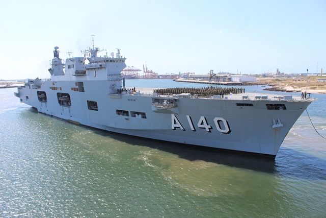 Porta-Helicópteros da Marinha estará aberto para visitação neste fim de semana