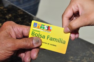 Beneficiários com Bolsa Família bloqueado têm até dia 14 para regularizar situação
