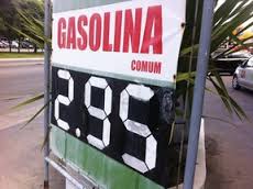 Postos de combustíveis reduzem o preço da gasolina em Maceió