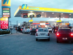 ANP: consumo de combustíveis no Brasil cresceu 5% em 2013