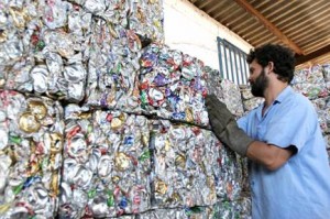 Alagoas assina termo de compromisso para tratamento de resíduos sólidos