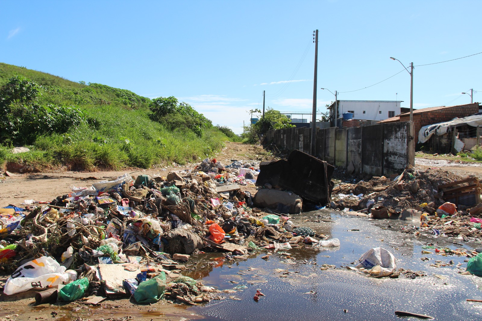 Prefeitura de Maceió é multada por irregularidades em antigo lixão