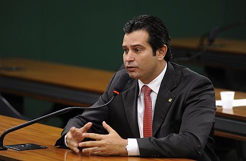Quintella vai comandar comissão para apurar denúncias na Petrobras