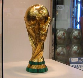 Troféu da Copa do Mundo de 2014 chega ao Brasil depois de rodar o mundo