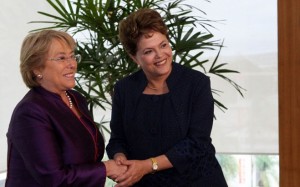 Dilma e Bachelet assinam tratado sobre violações de Direitos Humanos