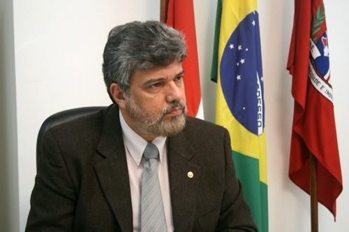 Tavares critica predomínio do “crime de mando” na política alagoana