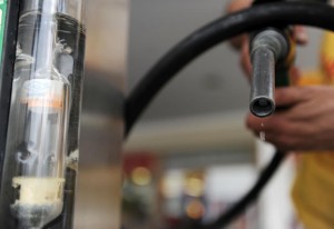 Governo federal tem até 60 dias para decidir pelo aumento da mistura de etanol na gasolina