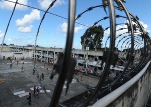 População carcerária no Brasil passa de 715 mil, diz CNJ