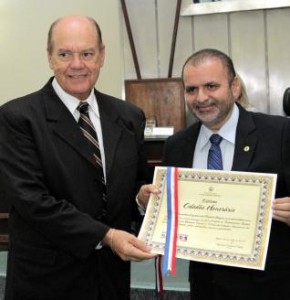 Antonio Torres recebe título de cidadão de Alagoas