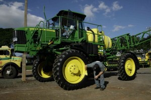 Venda de máquinas agrícolas cresce 2,2% em setembro, diz Anfavea