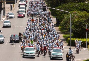 Dia Mundial sem Carro: passeio ciclístico reúne mais de mil pessoas