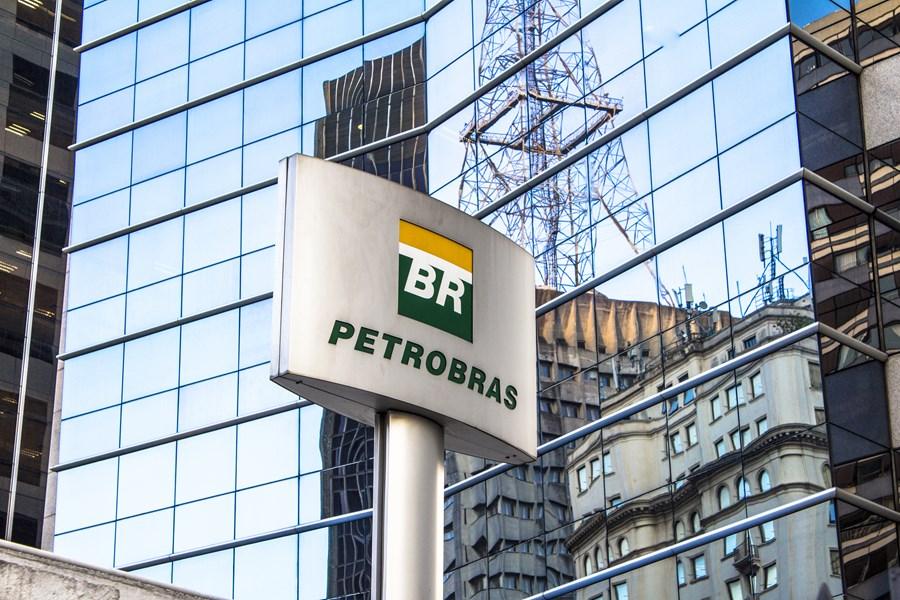 Petrobras perde bilhões em valor de mercado em poucas horas