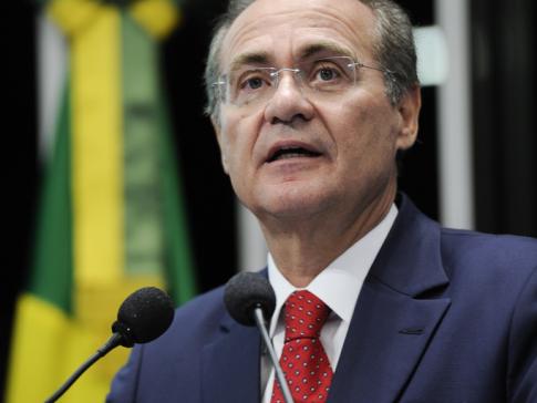 Renan avisa que não será candidato à reeleição na presidência do senado