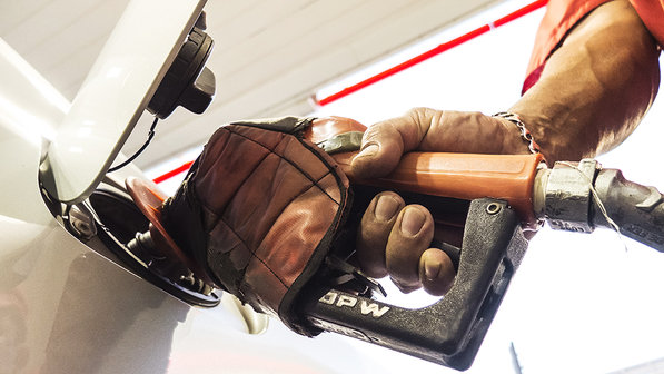 Aumento do etanol na gasolina vai amenizar crise no setor sucroalcooleiro