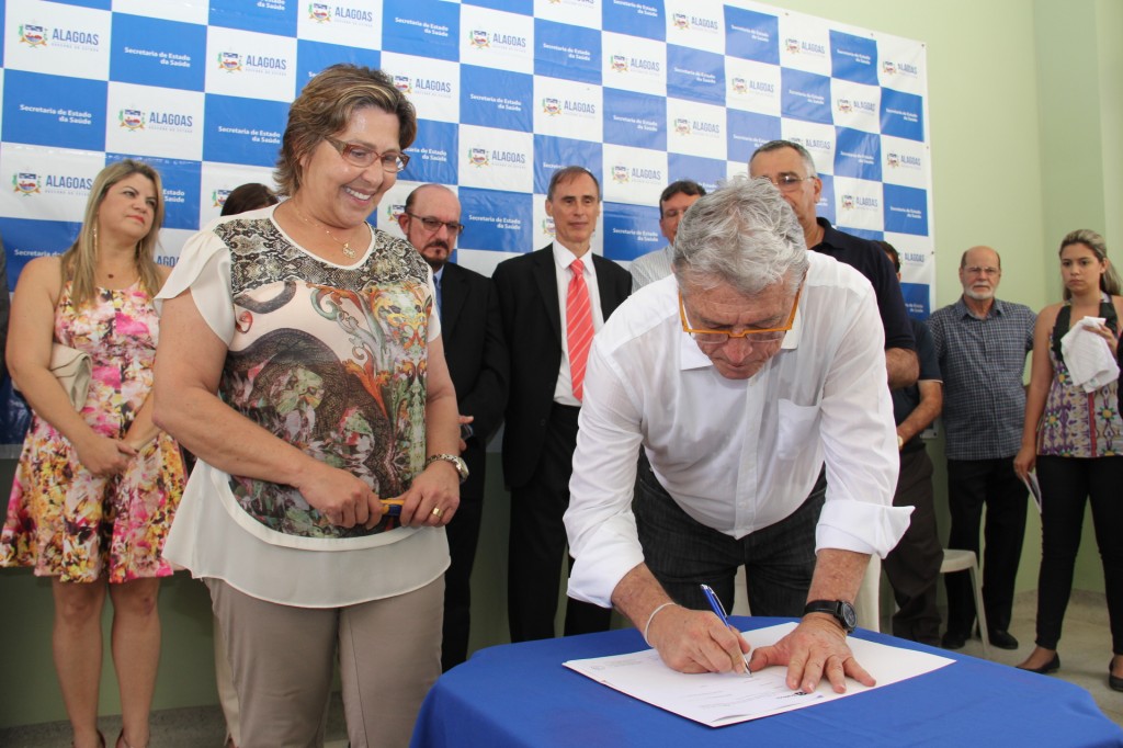 Firmado contrato que garante Gasoduto Penedo-Arapiraca
