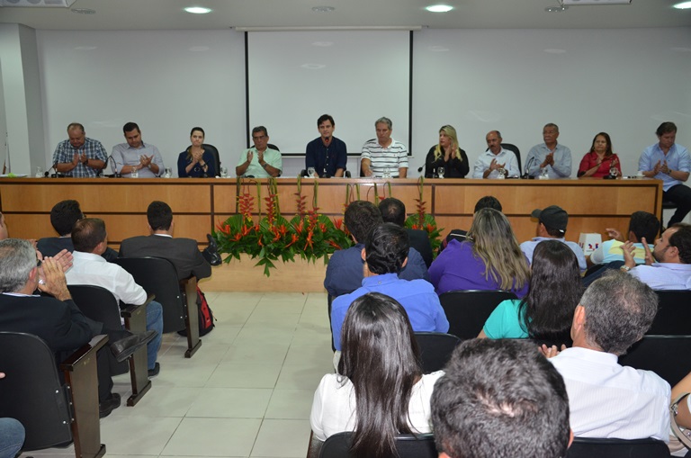 Marcelo Beltrão assume presidência da Associação dos Municípios Alagoanos