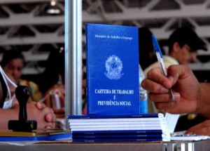 Mesmo na crise, Alagoas registra emissão de mais de 16 mil Carteiras de Trabalho