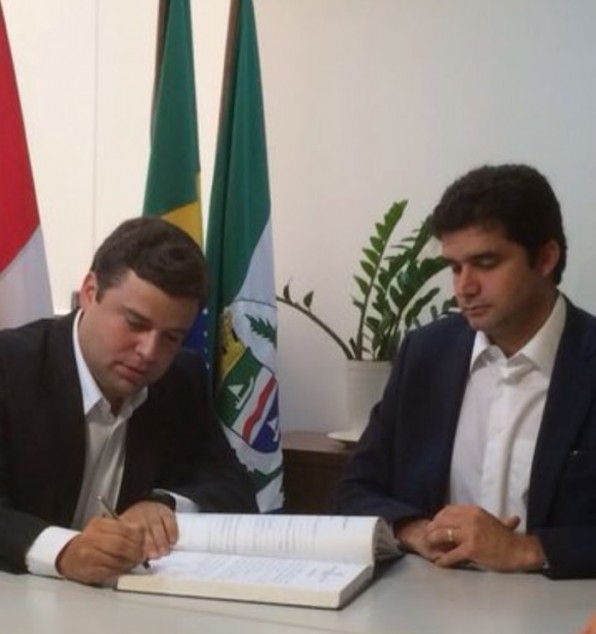 Rui viaja em ‘busca de empregos’ e Marcelo Palmeira assume prefeitura de Maceió