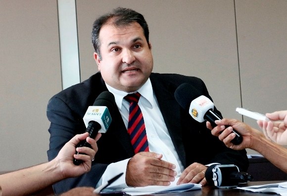 Santoro promete aliviar ‘pressão’ sobre fornecedores do Estado