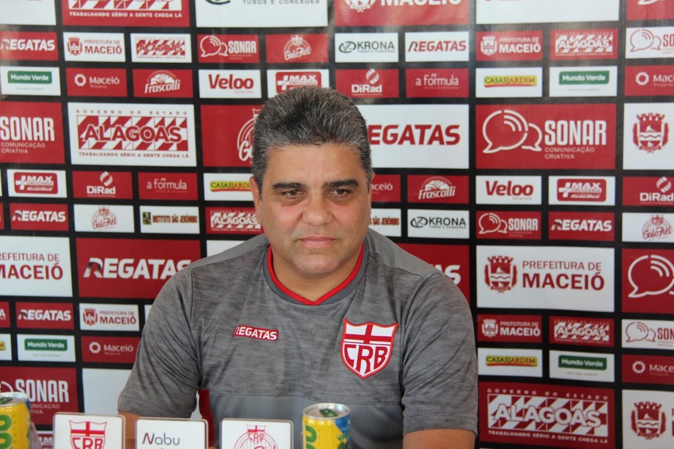 Marcelo Cabo aponta dois fatores para goleada sofrida pelo CRB em Cuiabá